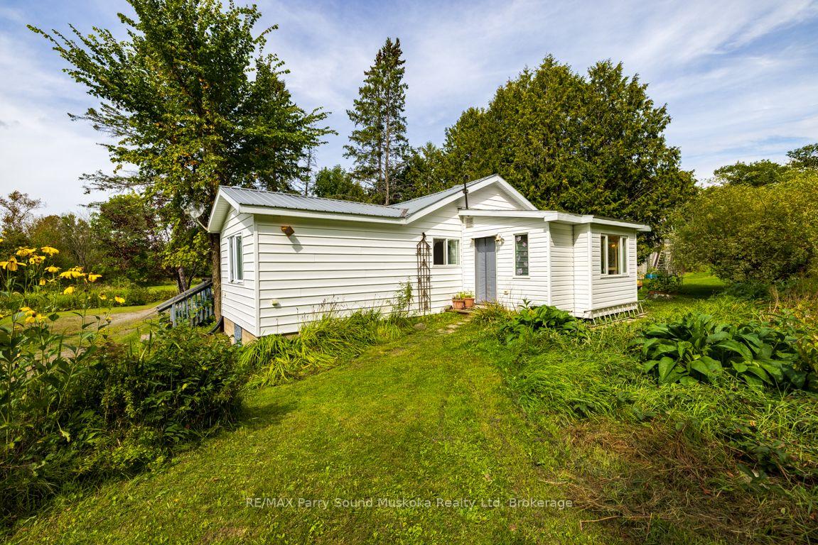 Photo 31 of 5 James Street, Seguin — HOMEH