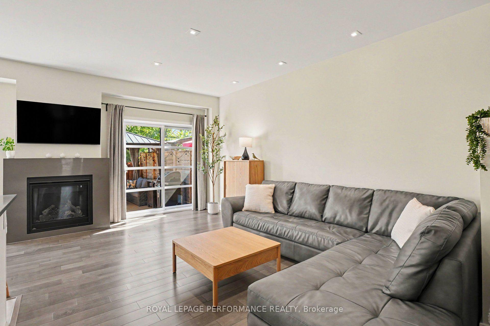 Photo 5 of 14 Aquamarine Private, Ottawa, Chateauneuf — HOMEH