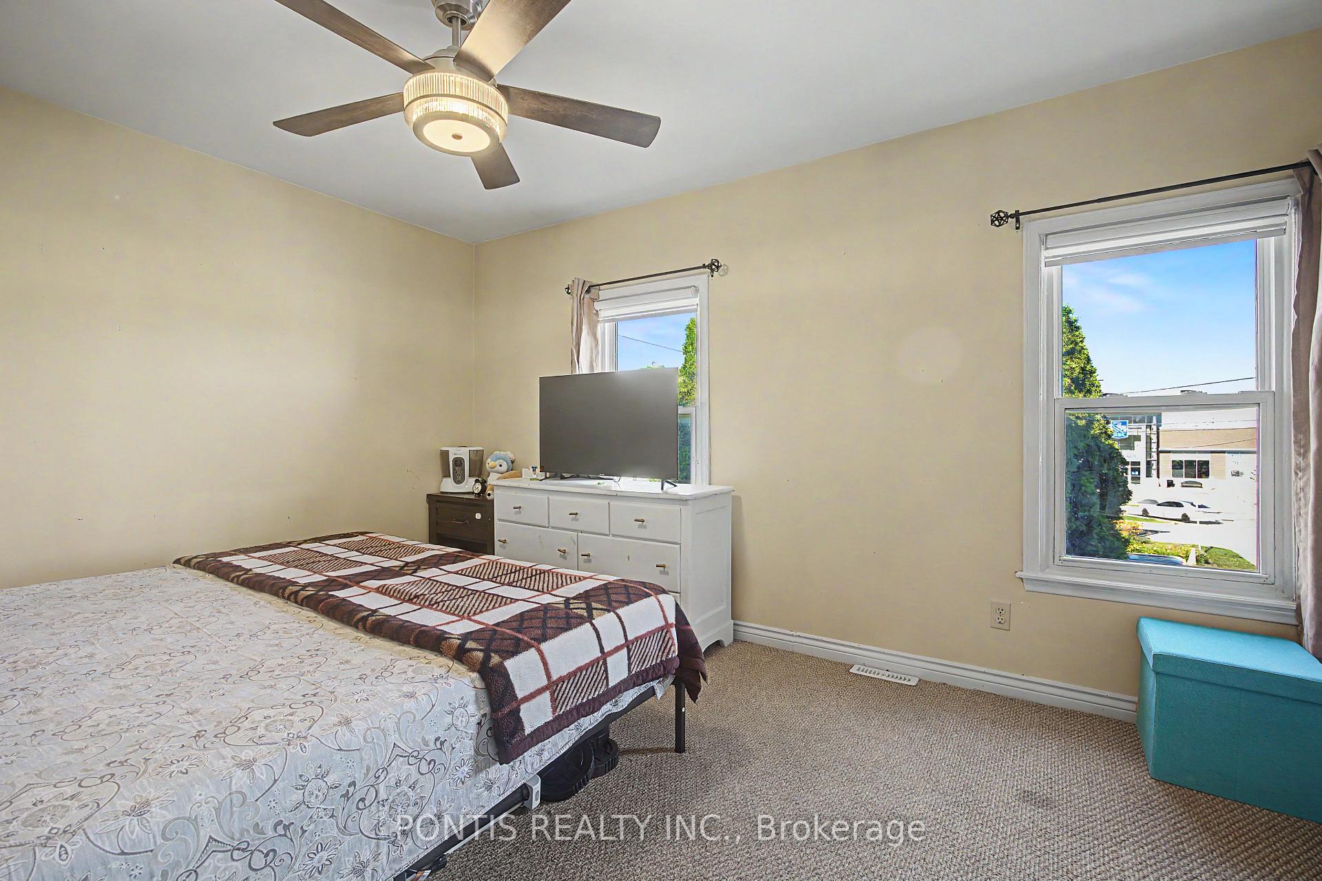 Photo 8 of 2 Liberty Street S, Clarington, Bowmanville — HOMEH