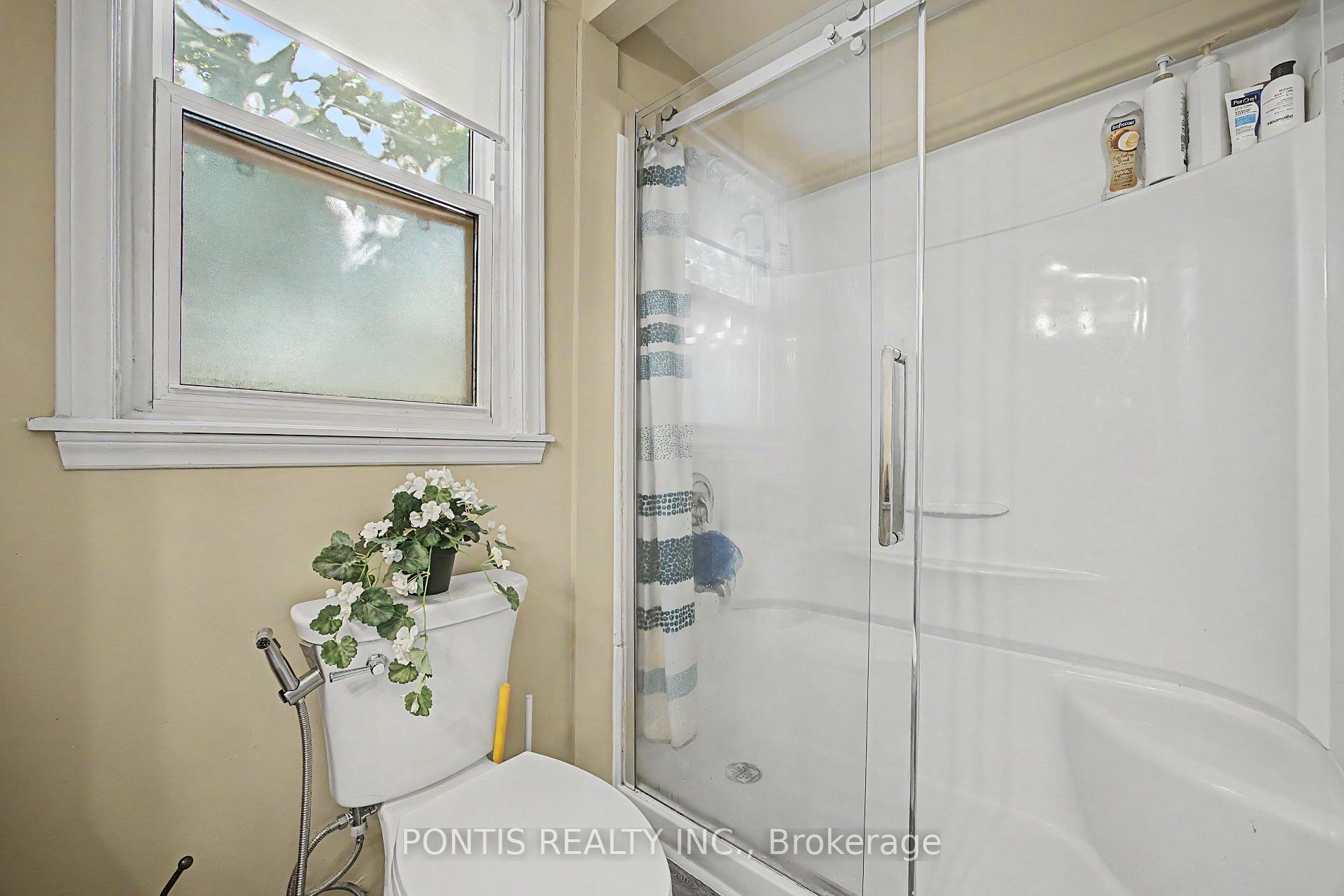 Photo 21 of 2 Liberty Street S, Clarington, Bowmanville — HOMEH