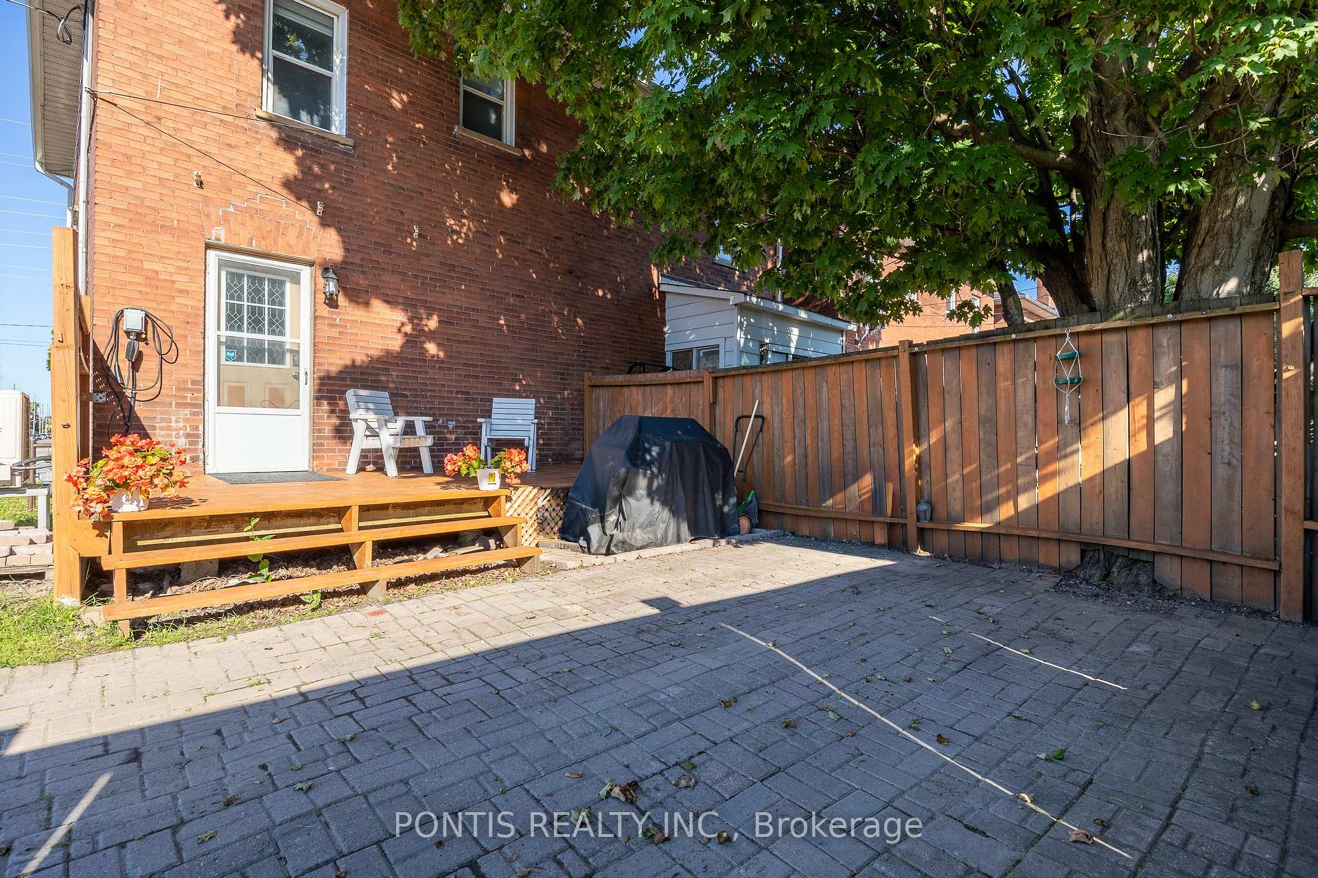 Photo 25 of 2 Liberty Street S, Clarington, Bowmanville — HOMEH