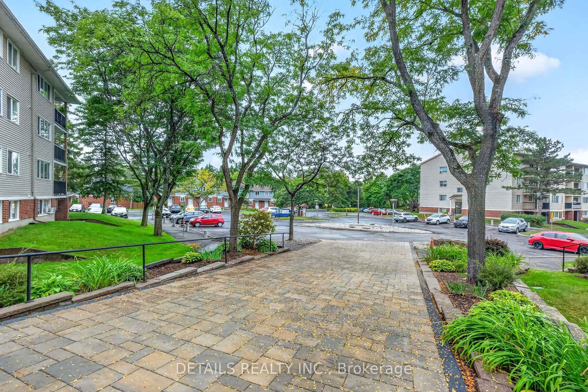 Photo 4 of Unit 303, 6532 Bilberry Drive, Ottawa, Orleans Wood — HOMEH