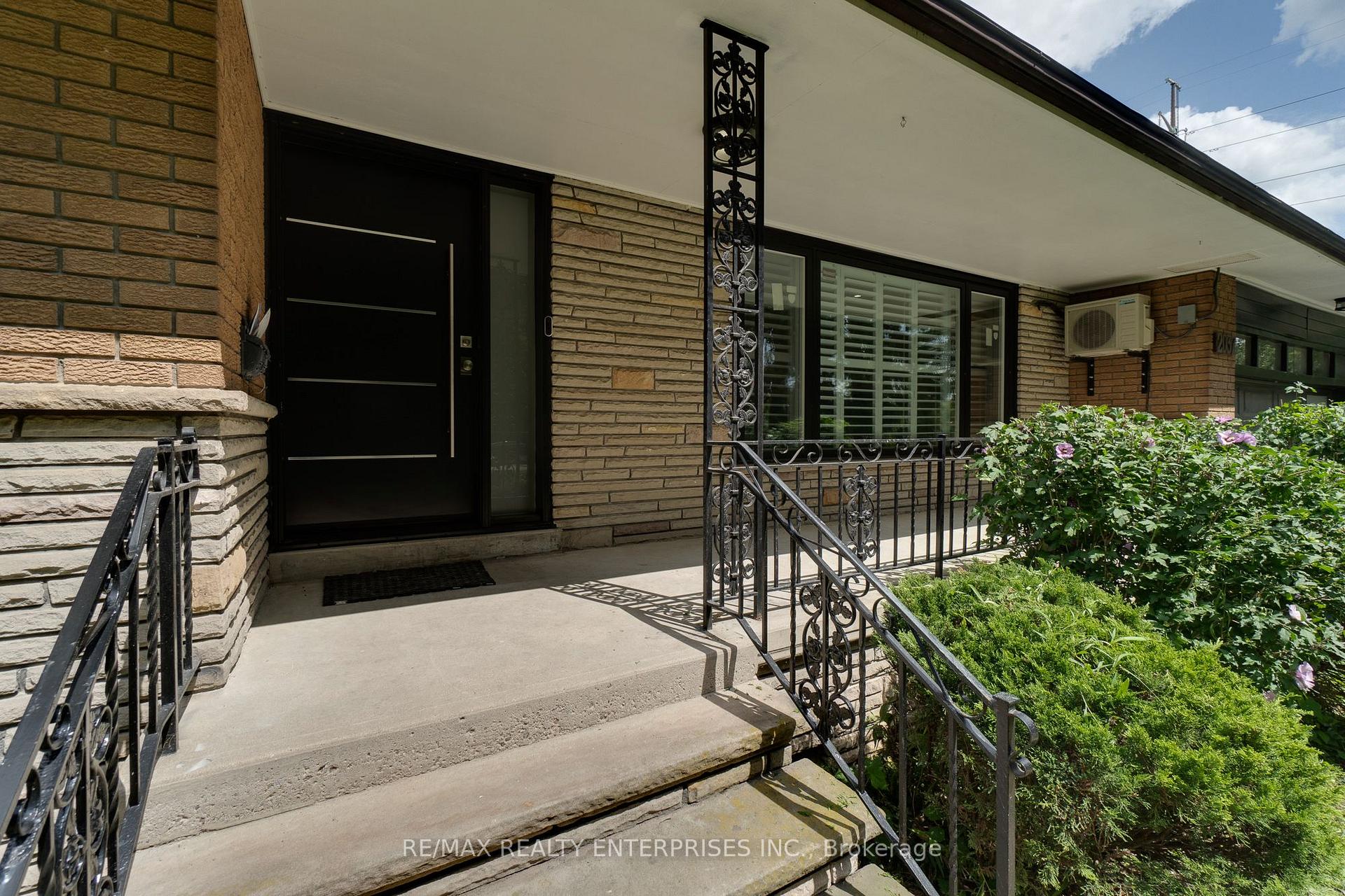 Photo 6 of 2037 Lynchmere Avenue, Mississauga, Cooksville — HOMEH