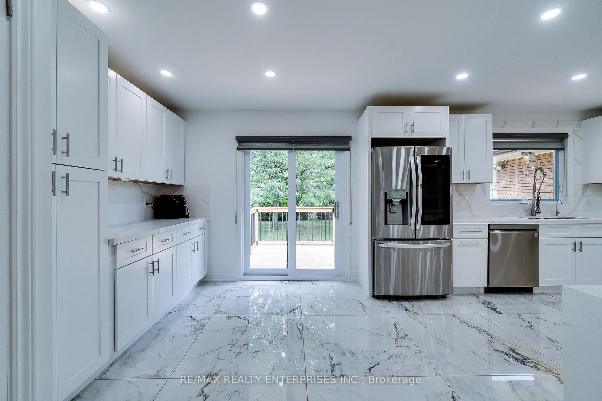 Photo 13 of 2037 Lynchmere Avenue, Mississauga, Cooksville — HOMEH