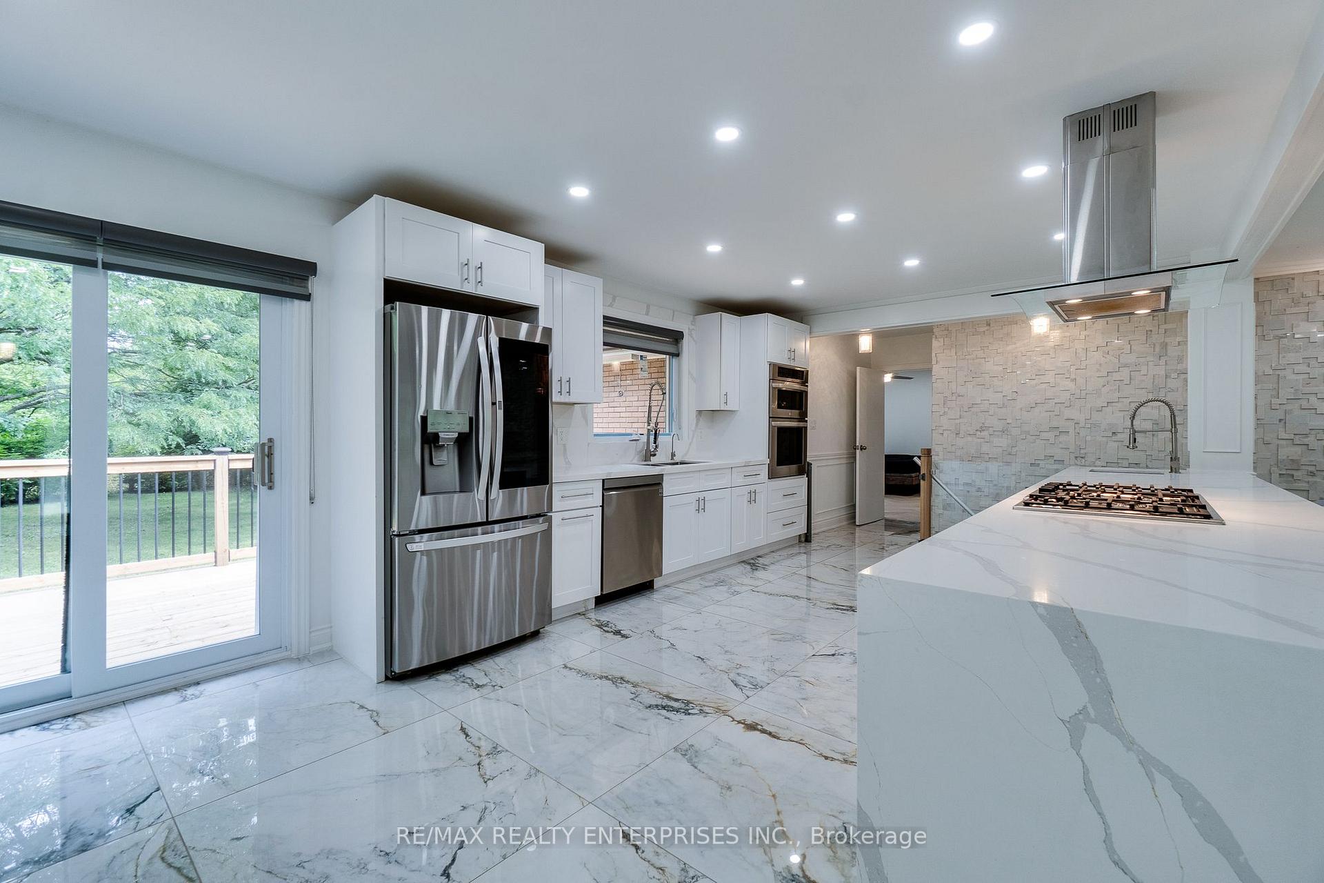 Photo 14 of 2037 Lynchmere Avenue, Mississauga, Cooksville — HOMEH