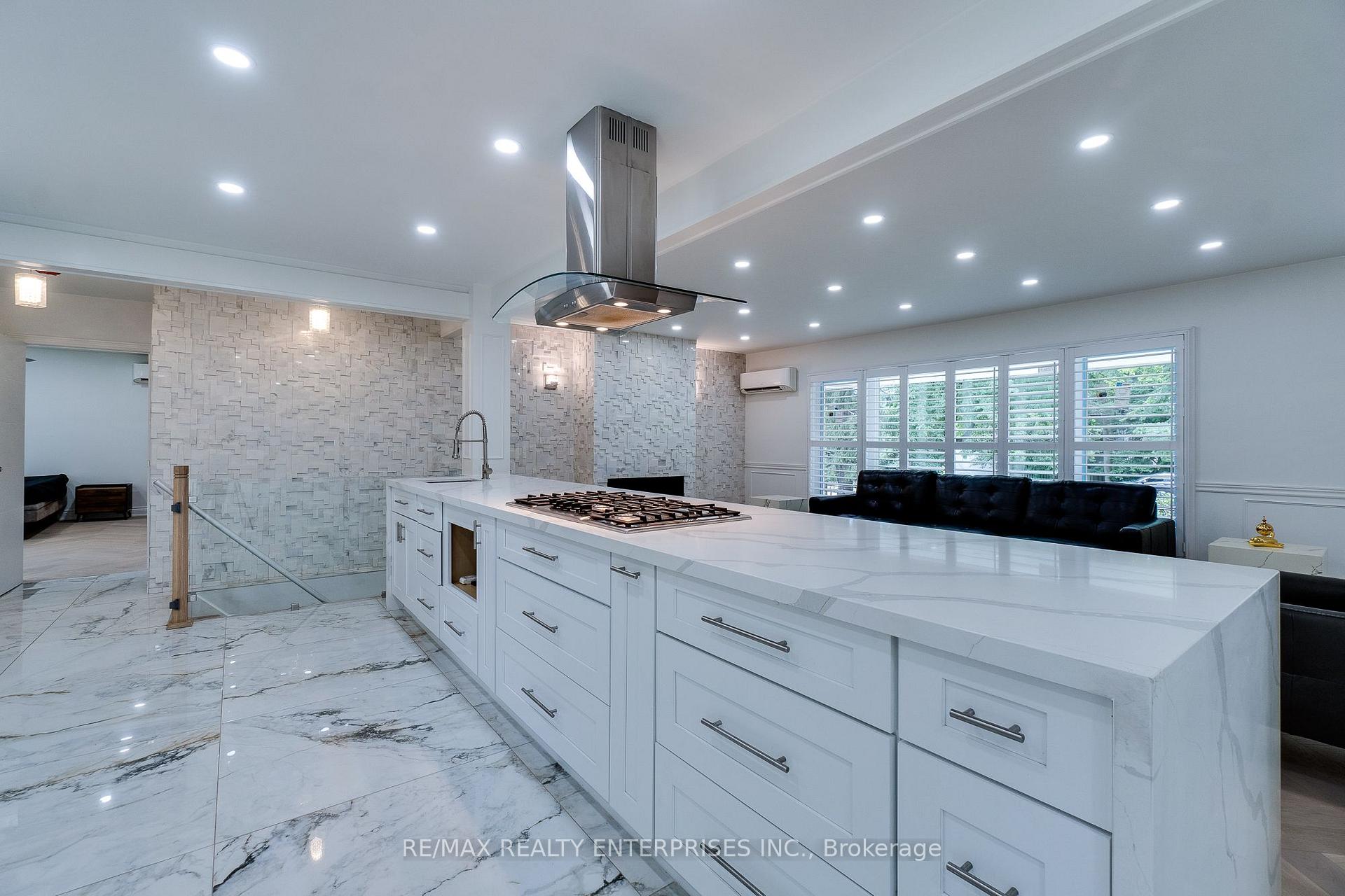 Photo 16 of 2037 Lynchmere Avenue, Mississauga, Cooksville — HOMEH