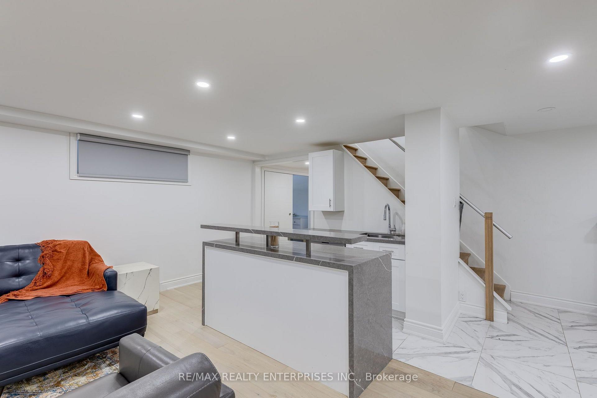 Photo 36 of 2037 Lynchmere Avenue, Mississauga, Cooksville — HOMEH