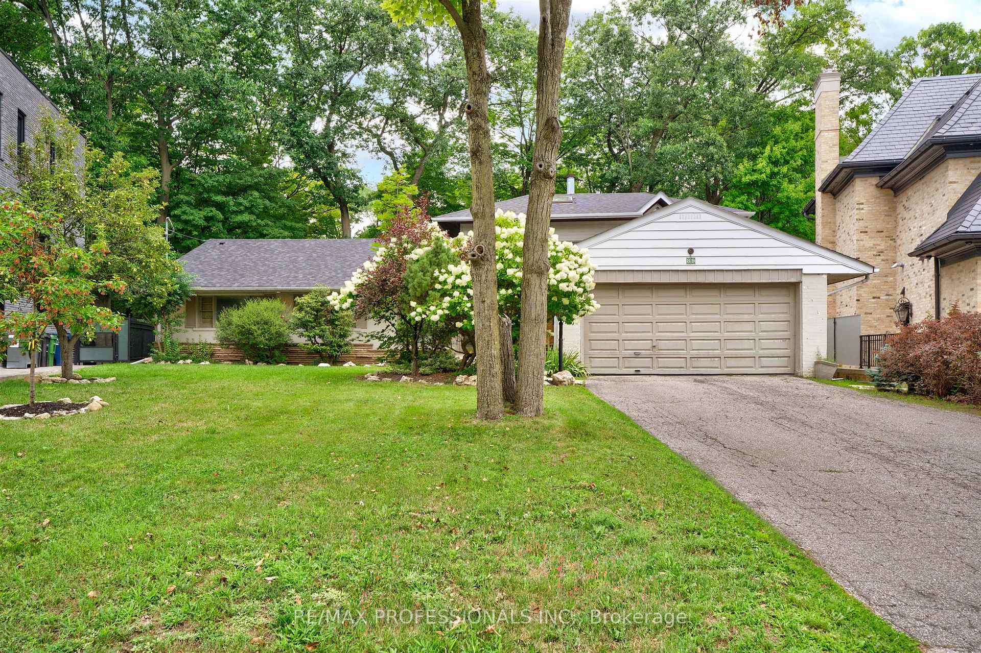 Photo of 89 Valecrest Drive
