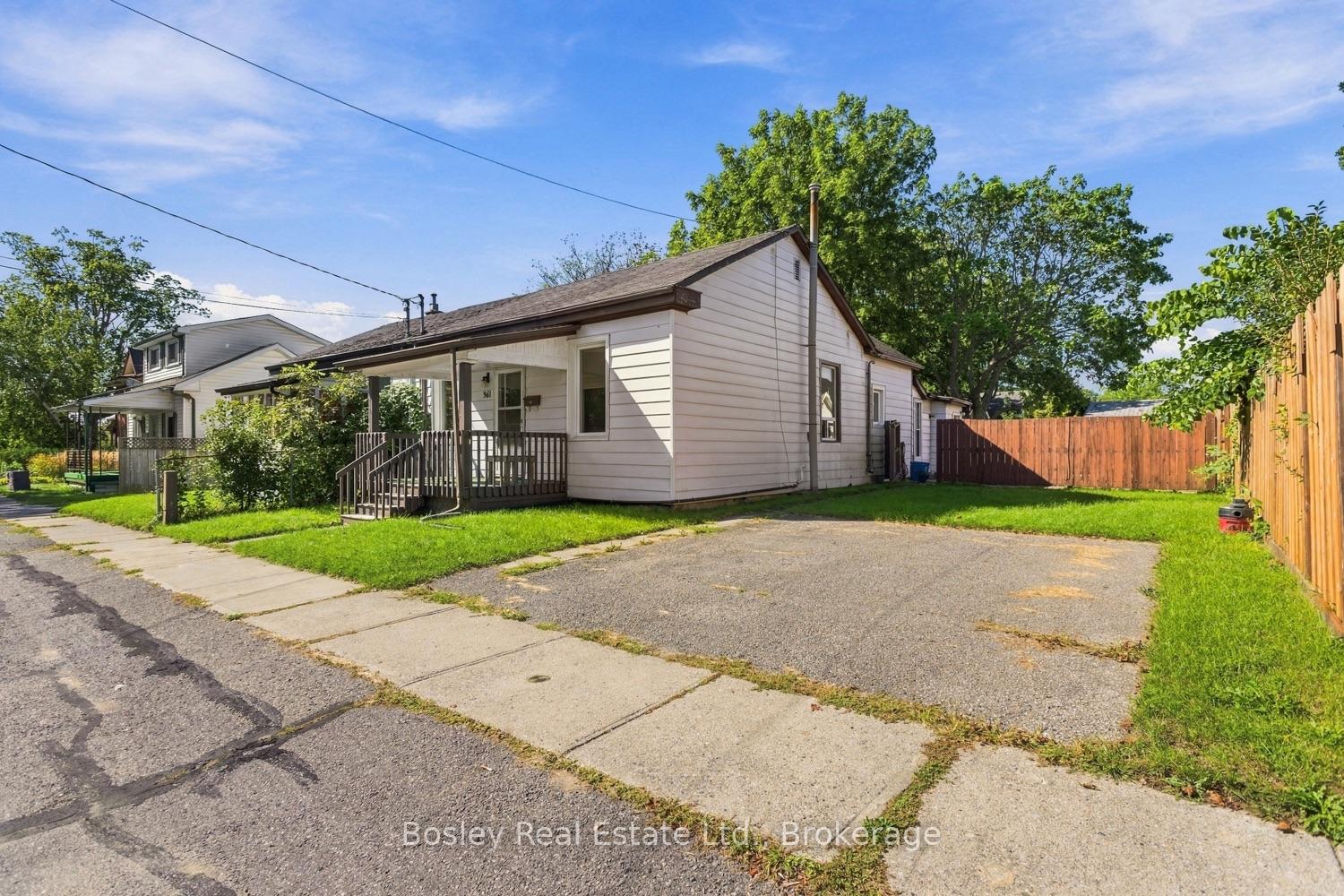 Photo 2 of 361 Bond Street, Cobourg — HOMEH