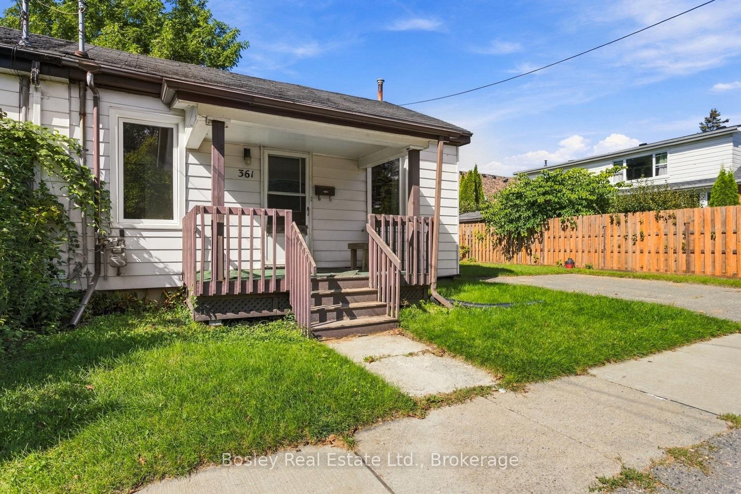 Photo 5 of 361 Bond Street, Cobourg — HOMEH