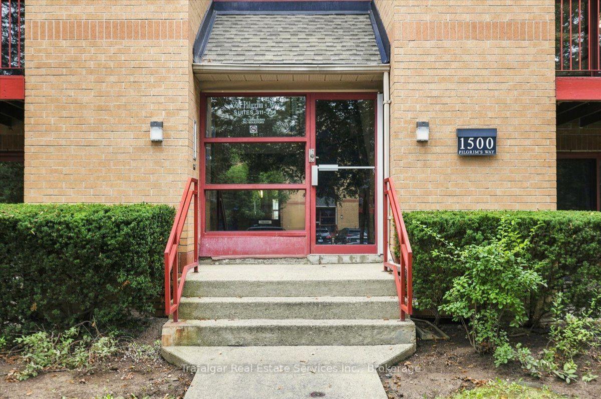 Photo 2 of Unit 314, 1500 Pilgrims Way, Oakville, Glen Abbey — HOMEH
