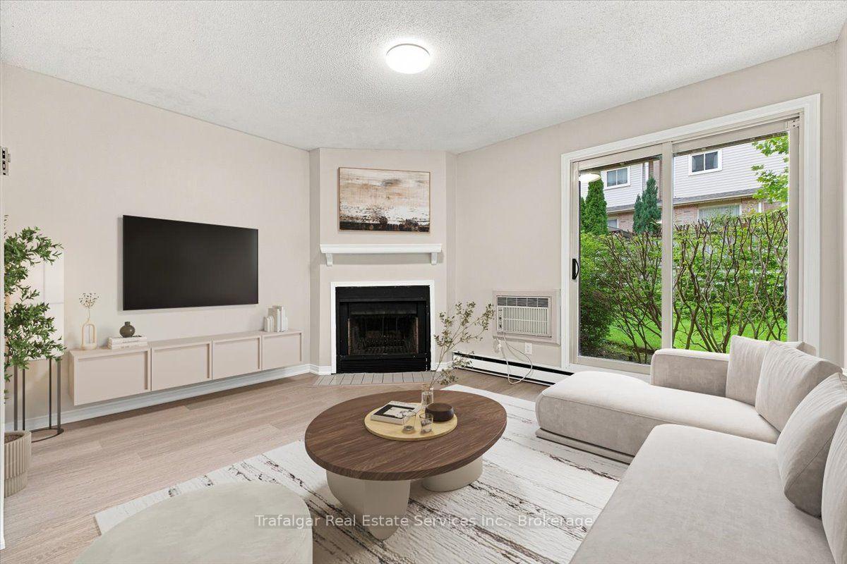 Photo 8 of Unit 314, 1500 Pilgrims Way, Oakville, Glen Abbey — HOMEH