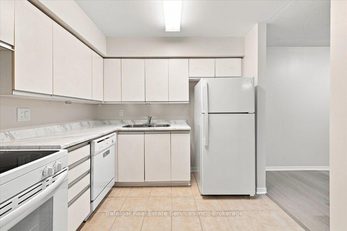 Photo 12 of Unit 314, 1500 Pilgrims Way, Oakville, Glen Abbey — HOMEH