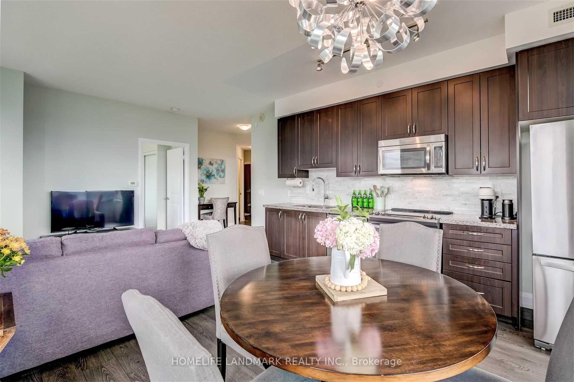 Photo 5 of Unit 907, 7890 Bathurst Street, Vaughan, Beverley Glen — HOMEH