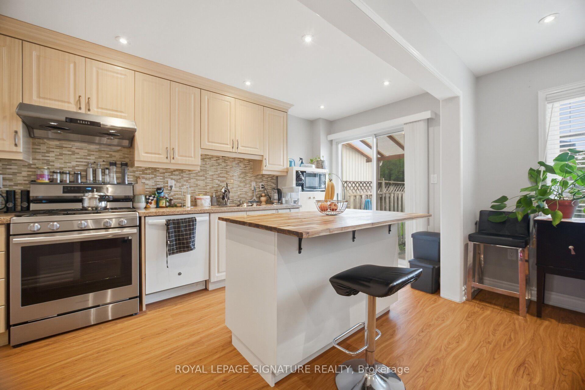 Photo 15 of 6910 Bansbridge Crescent, Mississauga, Lisgar — HOMEH