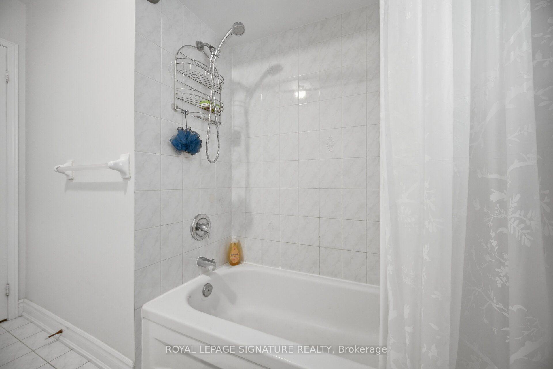 Photo 32 of 6910 Bansbridge Crescent, Mississauga, Lisgar — HOMEH
