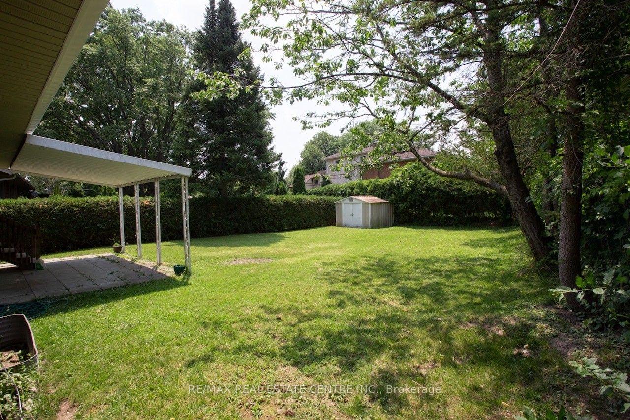 Photo 18 of 391 Tamarack Drive, Waterloo, Lakeshore Village — HOMEH