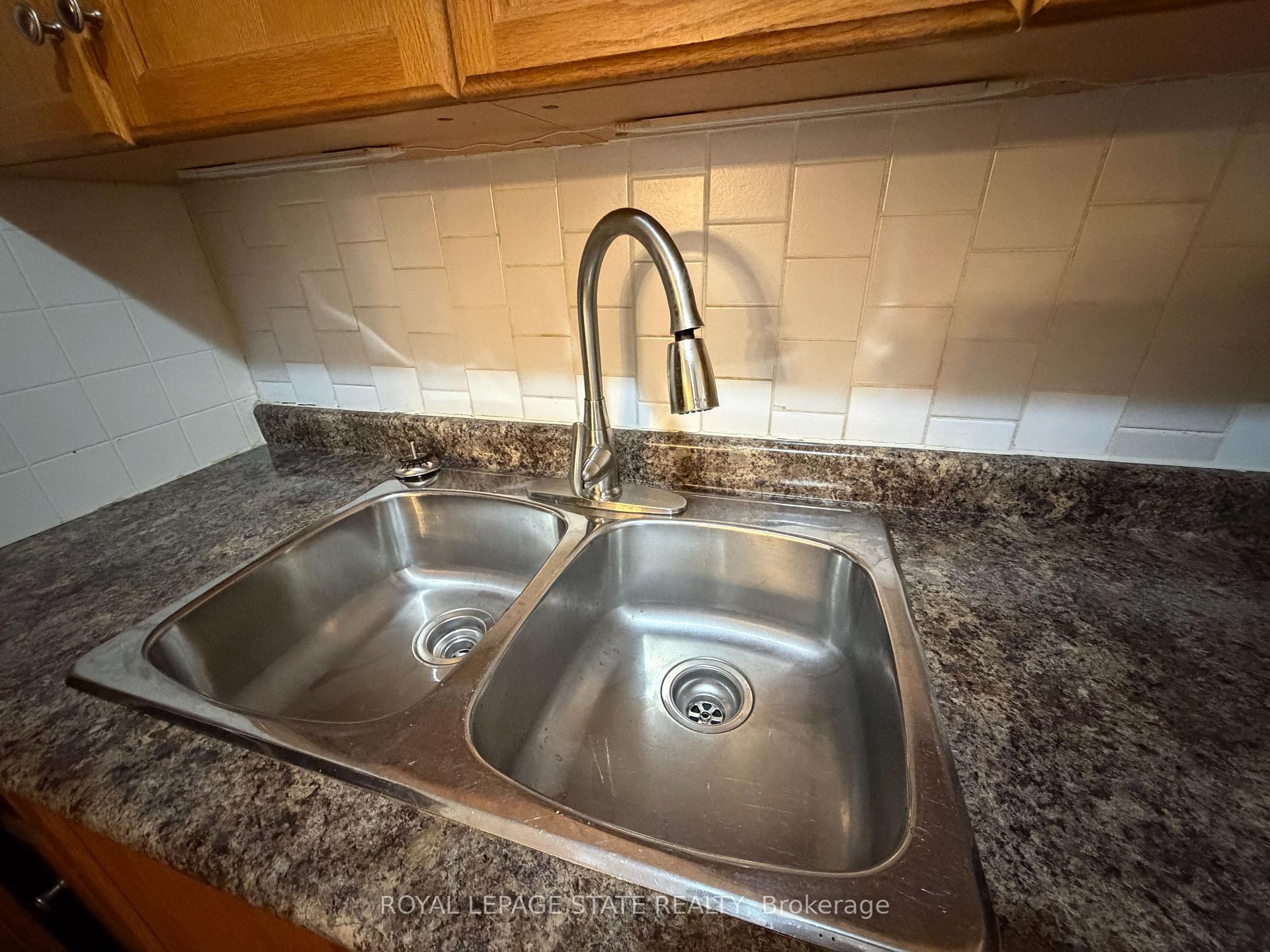 Photo 1 of 79 Edinburgh Avenue, Hamilton, Crown Point — HOMEH