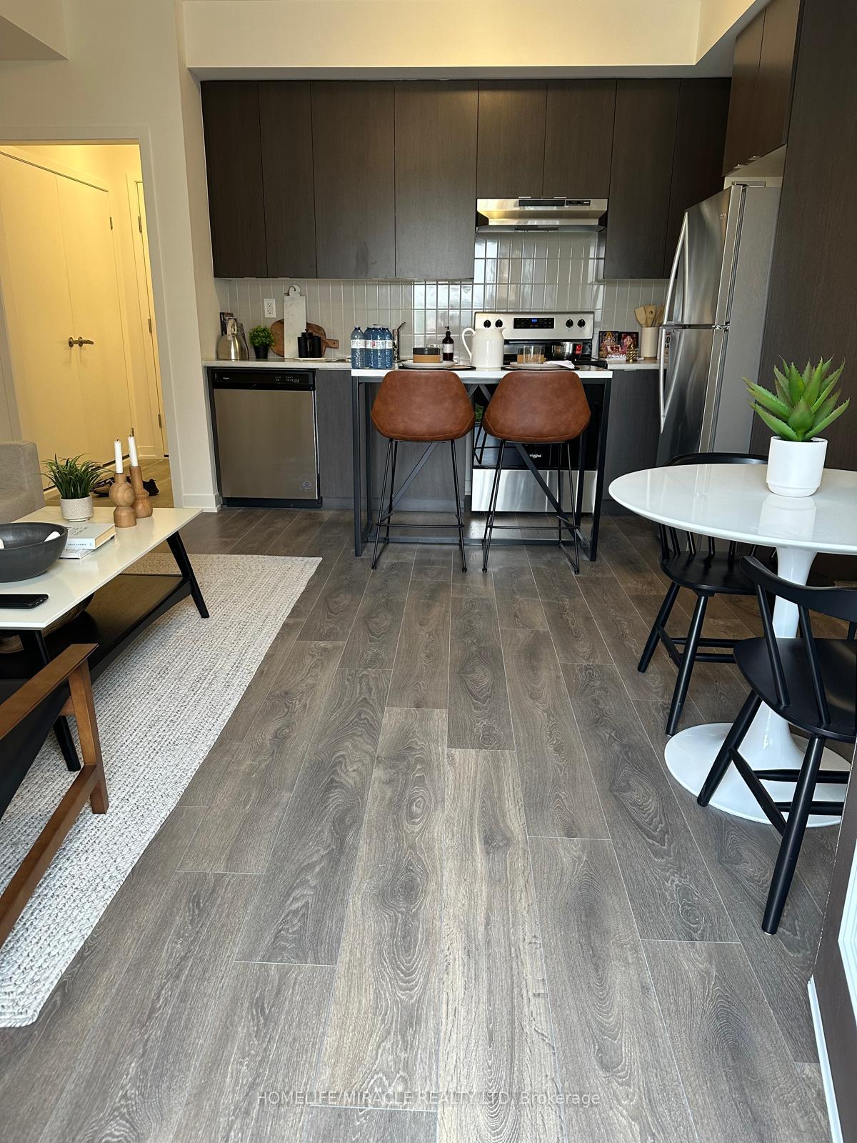 Photo 5 of Unit 116, 1525 Kingston Road, Pickering, Town Centre — HOMEH