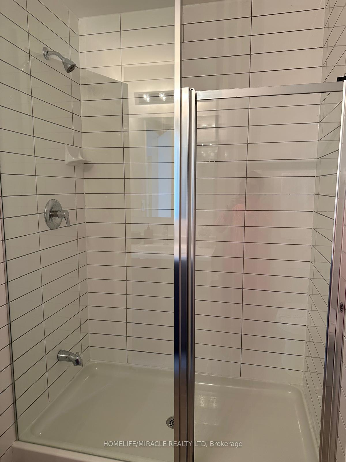 Photo 12 of Unit 116, 1525 Kingston Road, Pickering, Town Centre — HOMEH