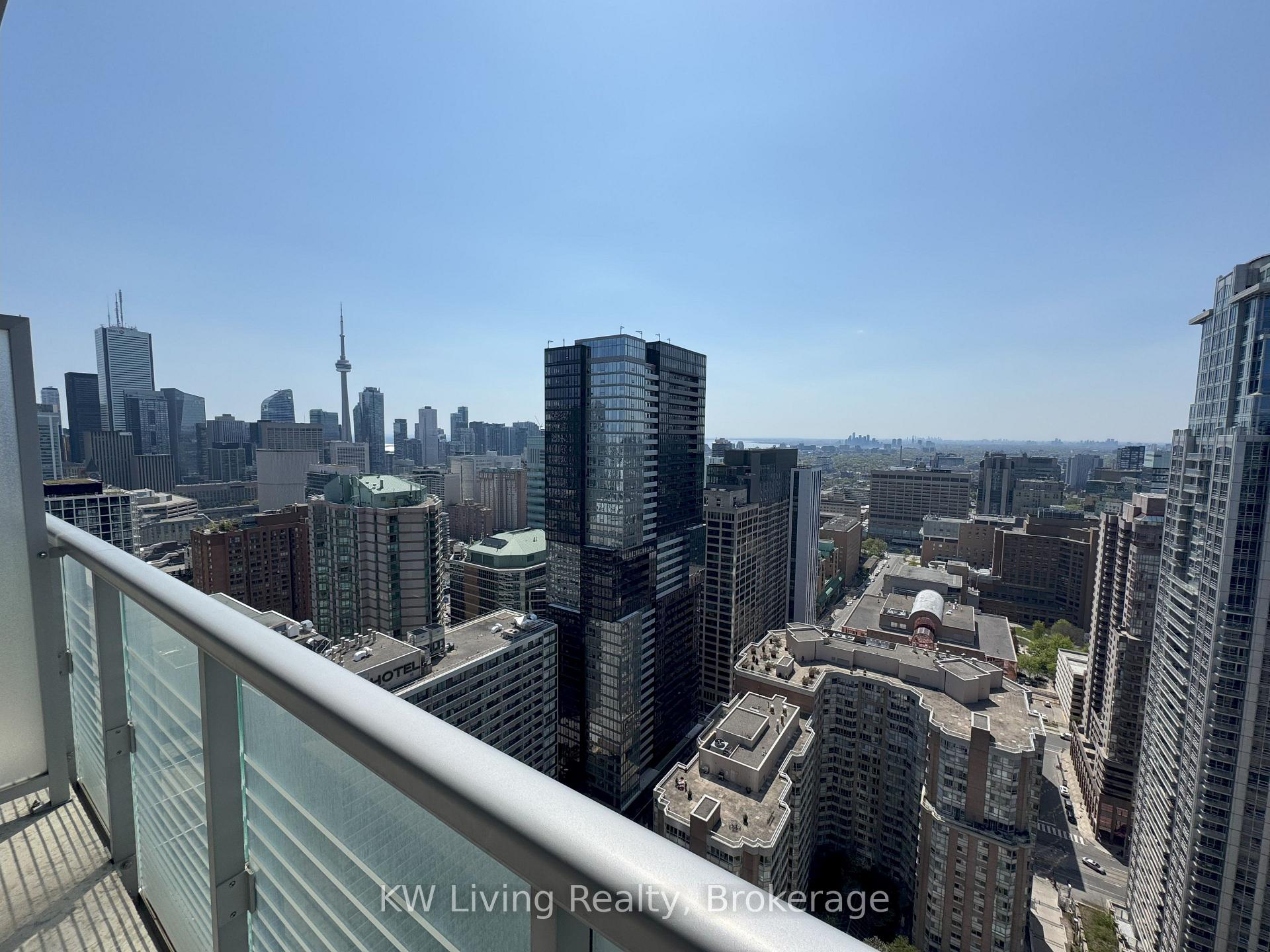 Photo 2 of Unit 3614, 386 Yonge Street, Toronto, Bay Street Corridor — HOMEH