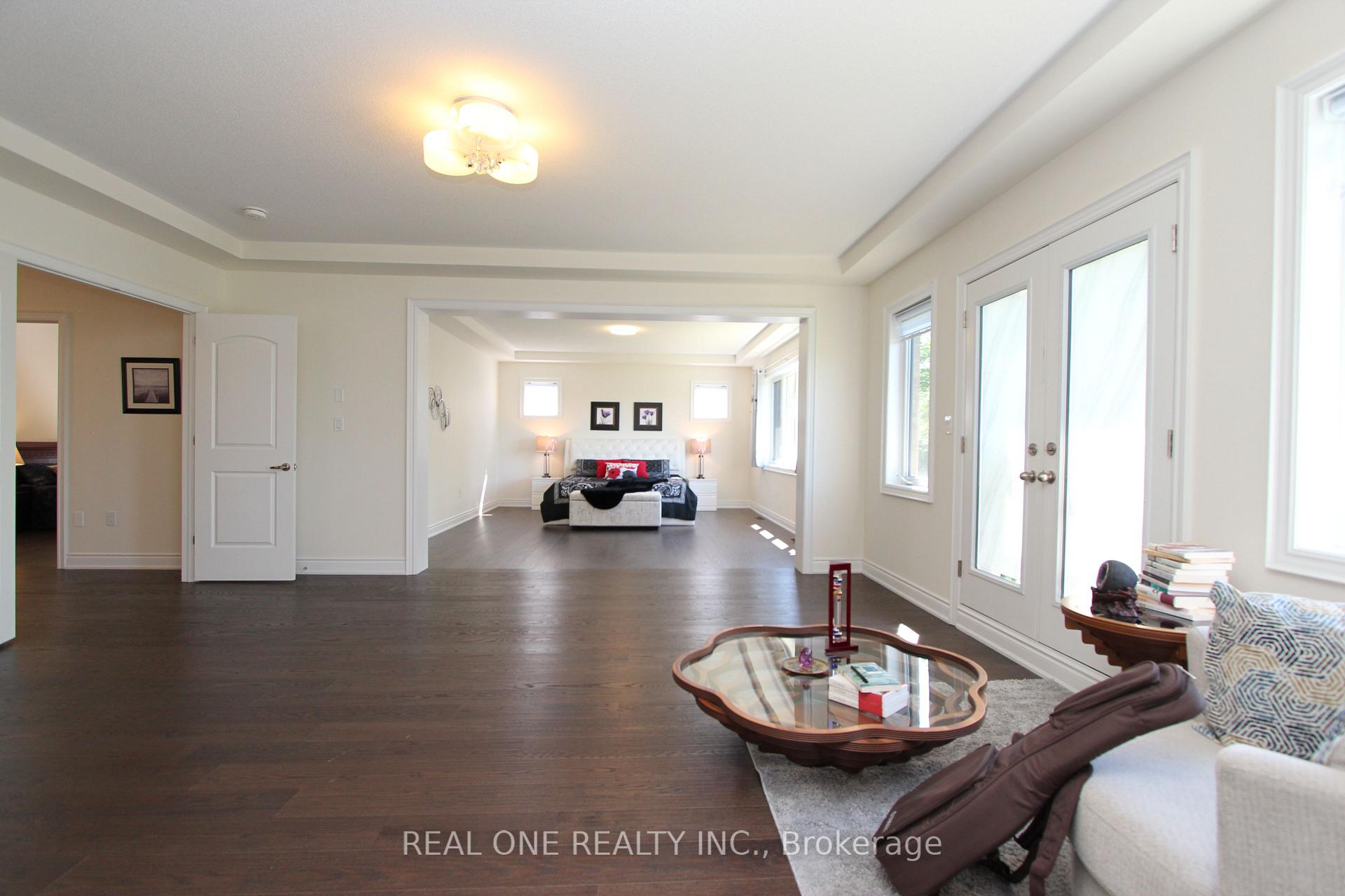 Photo 22 of 108 Silk Twist Drive, East Gwillimbury, Holland Landing — HOMEH