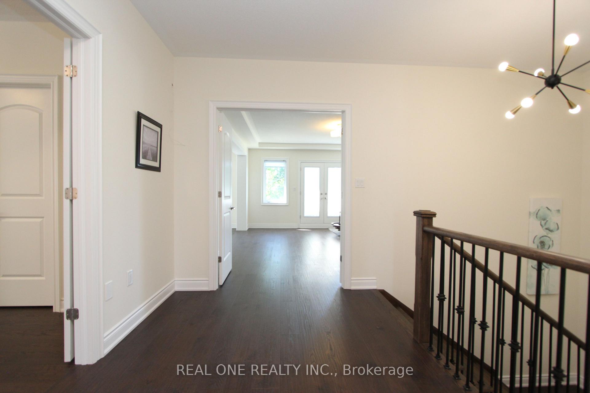 Photo 26 of 108 Silk Twist Drive, East Gwillimbury, Holland Landing — HOMEH