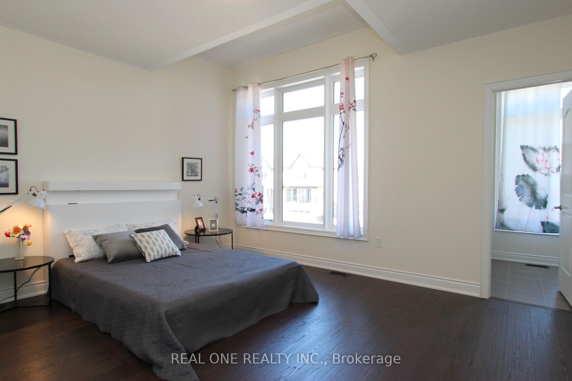 Photo 31 of 108 Silk Twist Drive, East Gwillimbury, Holland Landing — HOMEH