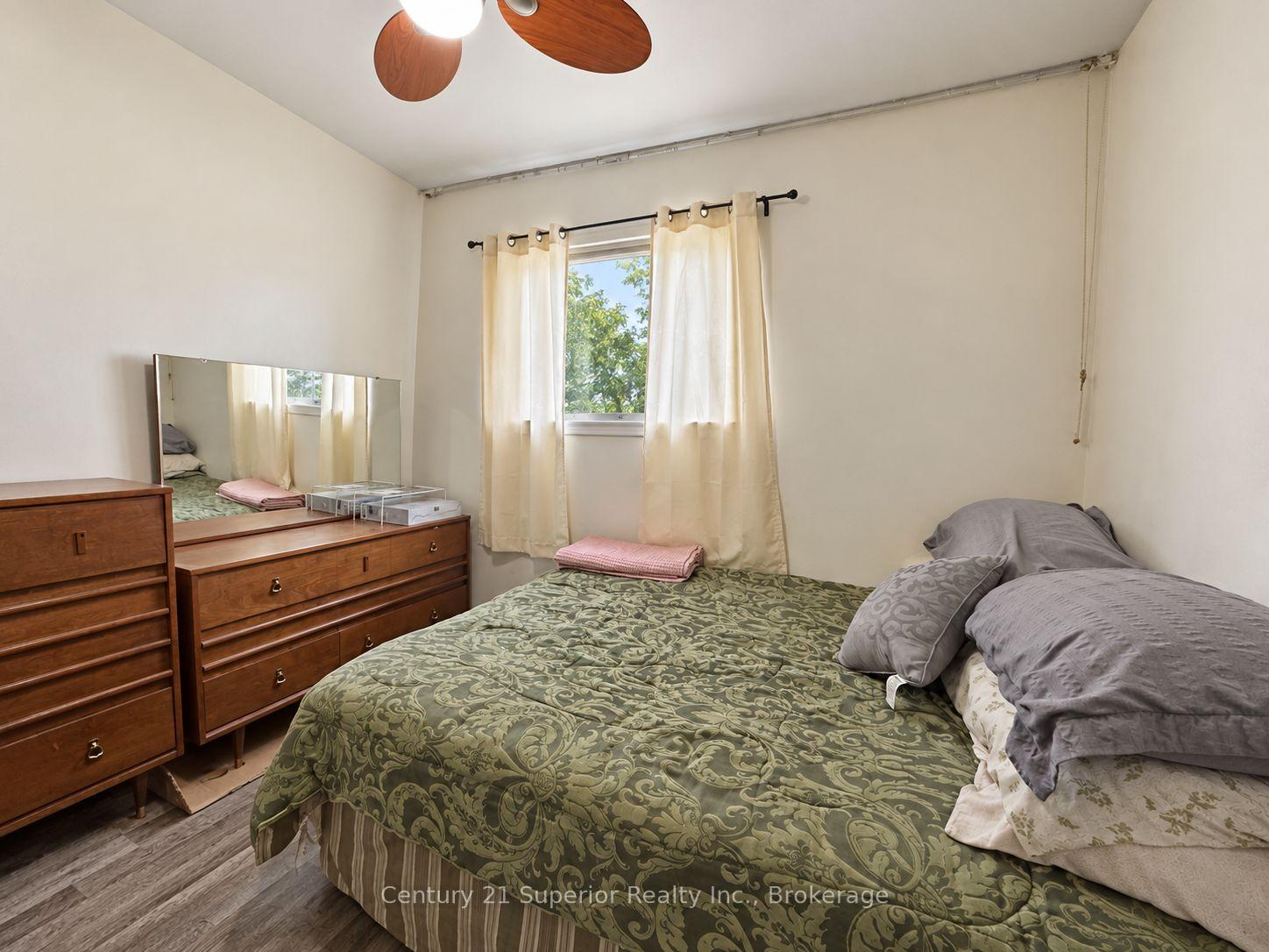Photo 20 of 819 May Street N, Thunder Bay, McKeller Park — HOMEH