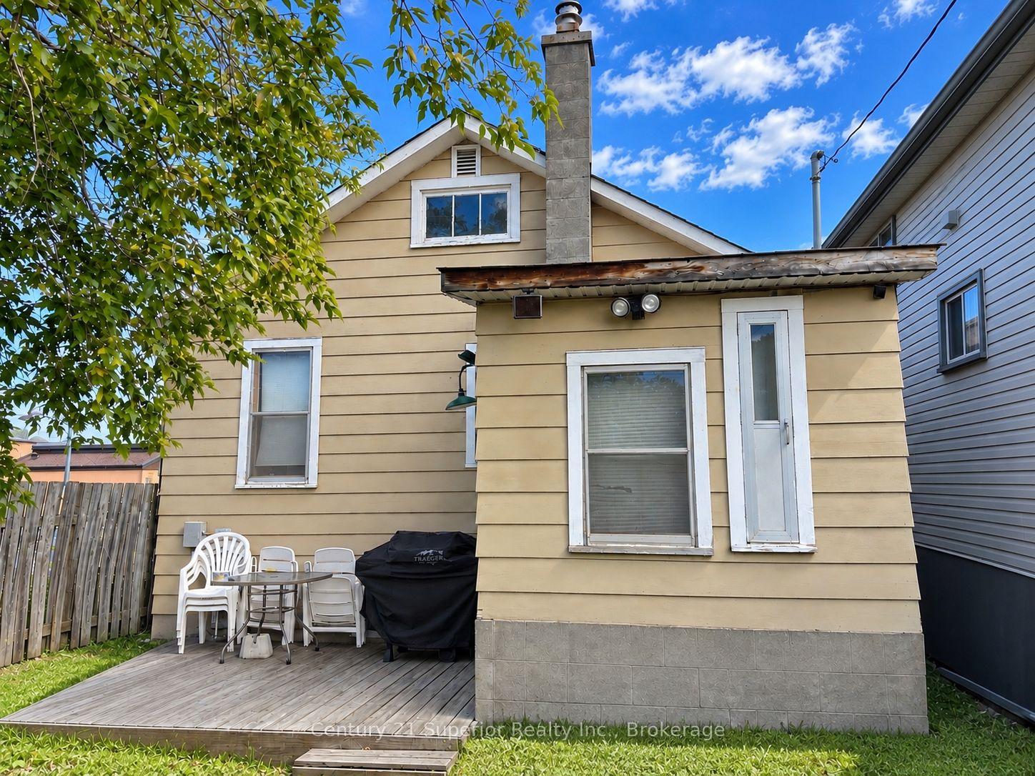 Photo 37 of 819 May Street N, Thunder Bay, McKeller Park — HOMEH