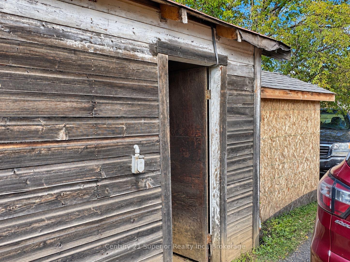 Photo 40 of 819 May Street N, Thunder Bay, McKeller Park — HOMEH
