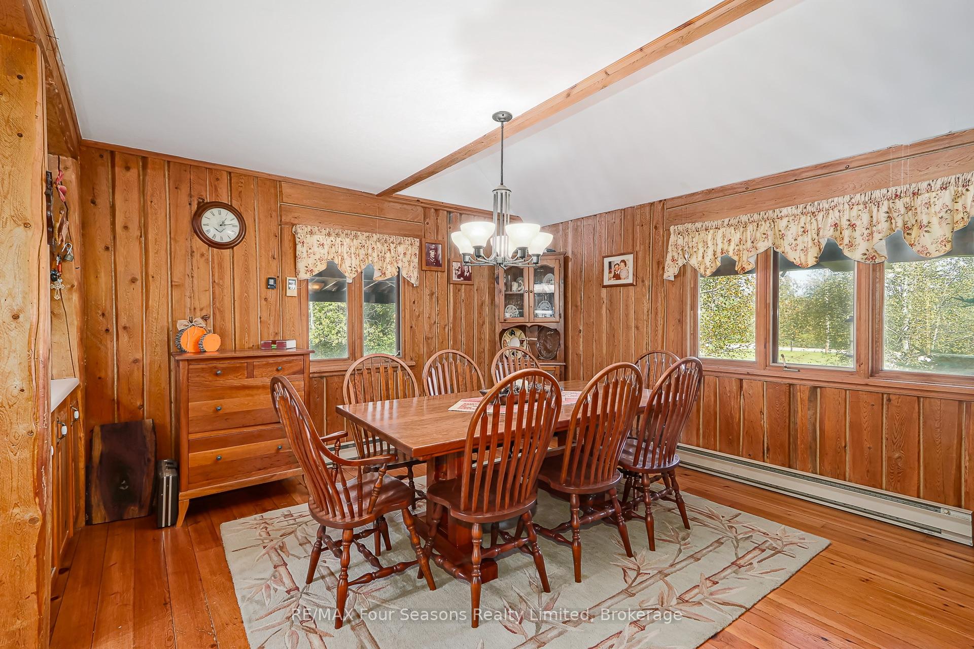 Photo 13 of 1040 15/16 Sunnidale Side Road S, Clearview, Rural Clearview — HOMEH