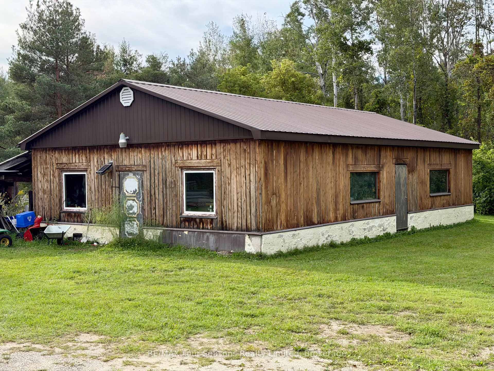 Photo 50 of 1040 15/16 Sunnidale Side Road S, Clearview, Rural Clearview — HOMEH