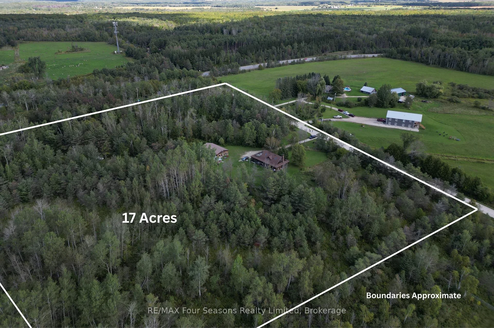 Photo 54 of 1040 15/16 Sunnidale Side Road S, Clearview, Rural Clearview — HOMEH