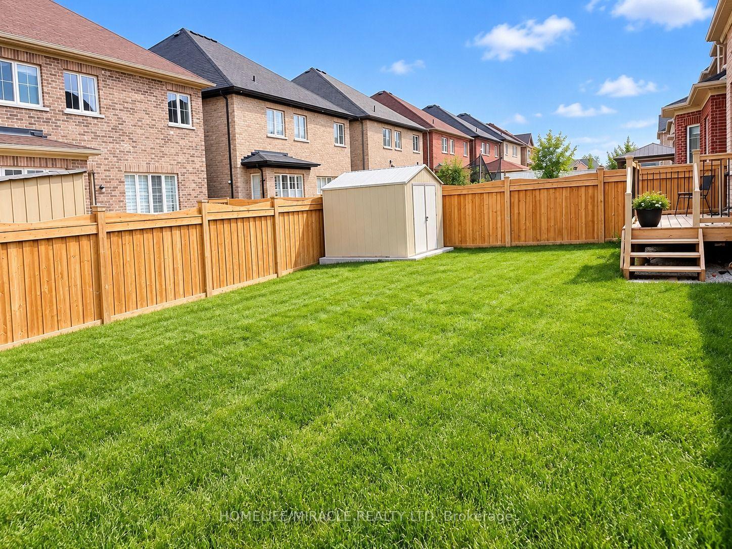 Photo 56 of 11 Hertonia Street, Brampton, Toronto Gore Rural Estate — HOMEH