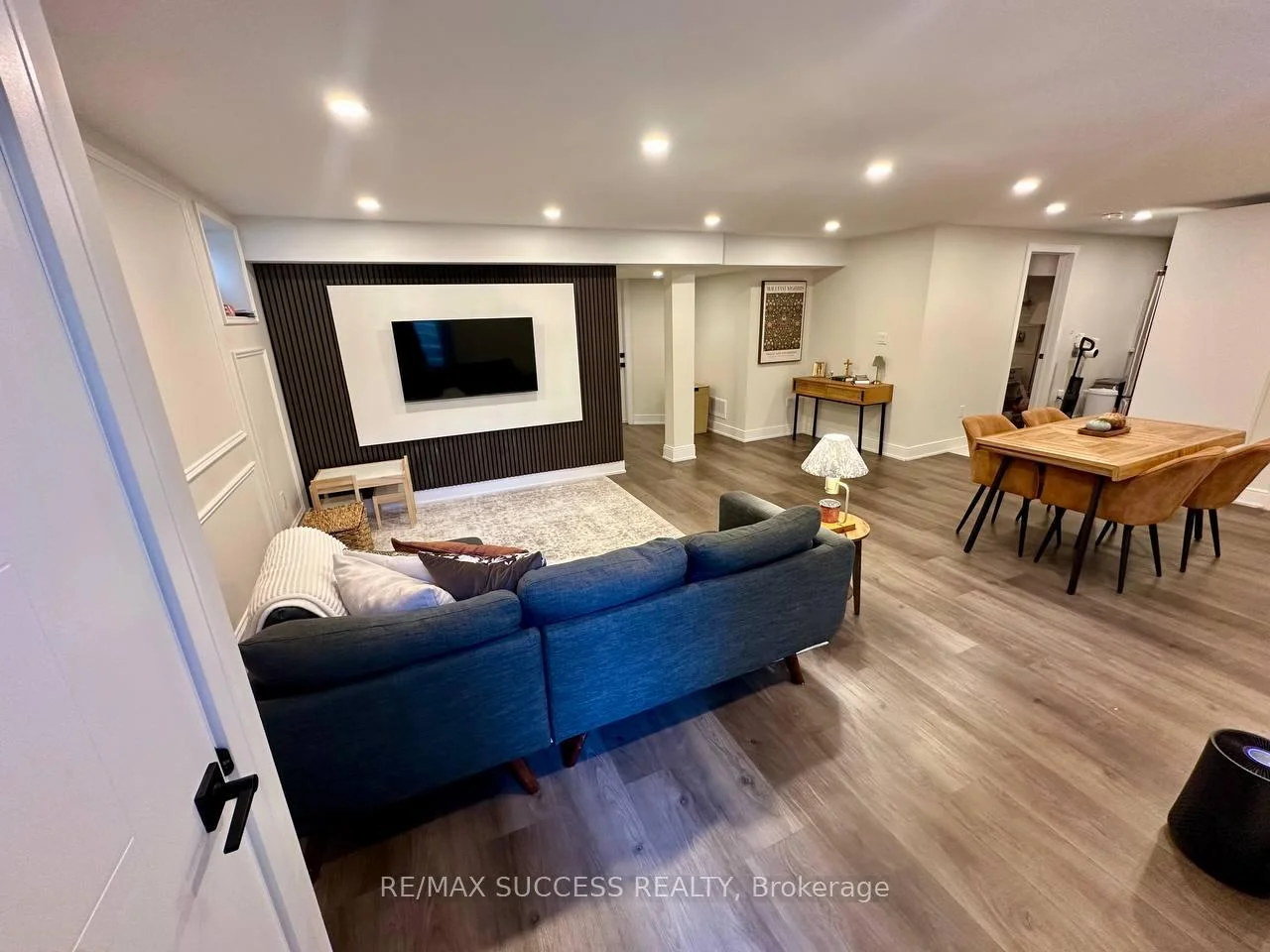 Photo 5 of Unit Lower unit, 566 Yates Drive, Milton, Coates — HOMEH