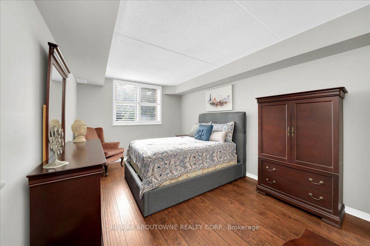 Photo 16 of Unit 203, 3499 Upper Middle Road, Burlington, Headon — HOMEH