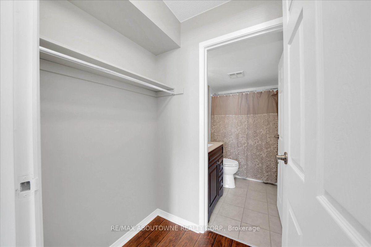 Photo 18 of Unit 203, 3499 Upper Middle Road, Burlington, Headon — HOMEH