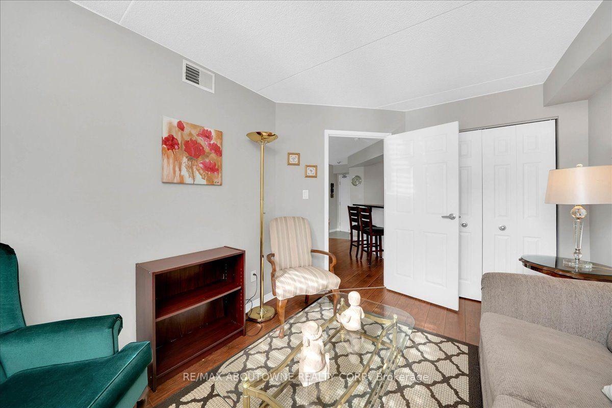 Photo 21 of Unit 203, 3499 Upper Middle Road, Burlington, Headon — HOMEH