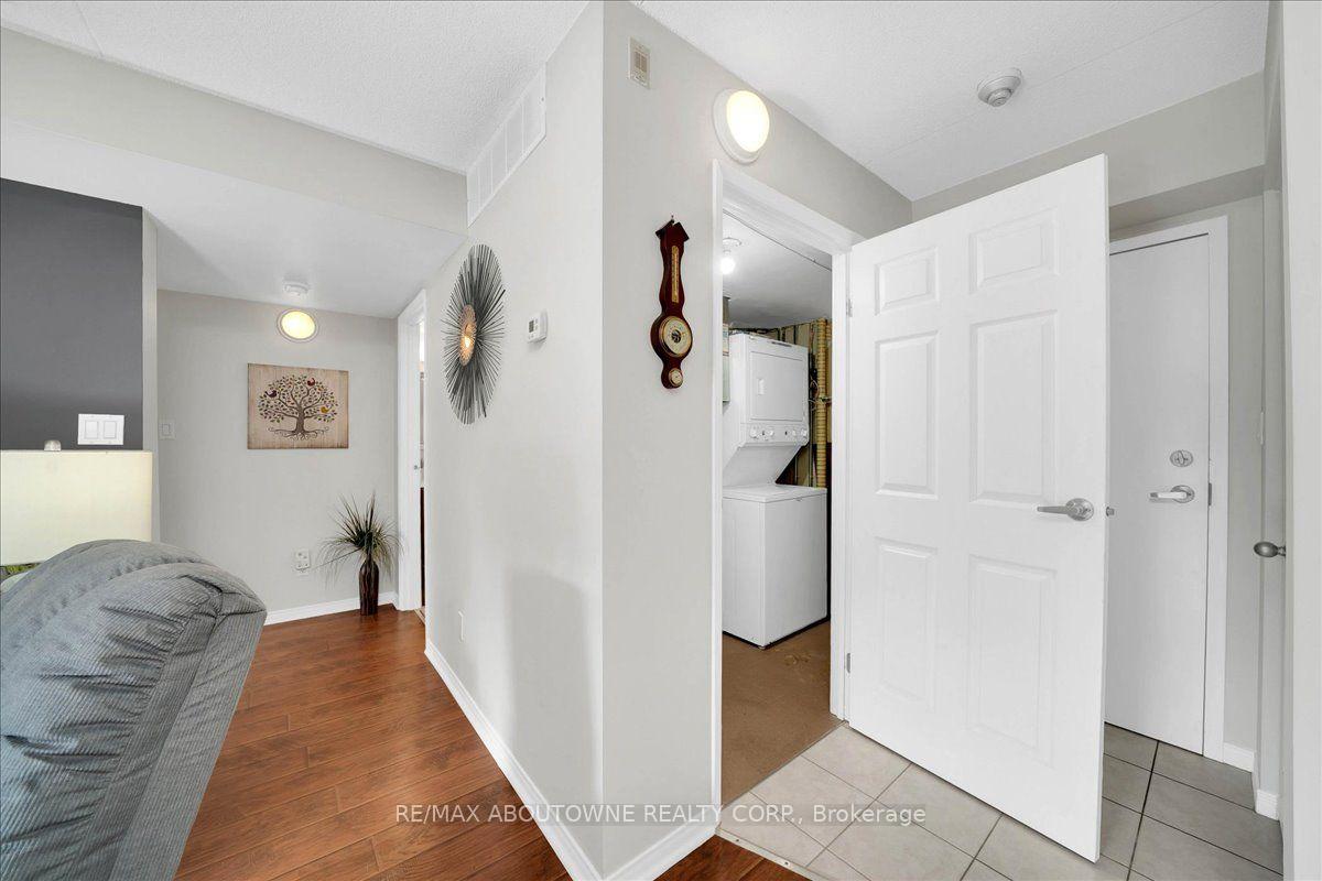 Photo 24 of Unit 203, 3499 Upper Middle Road, Burlington, Headon — HOMEH