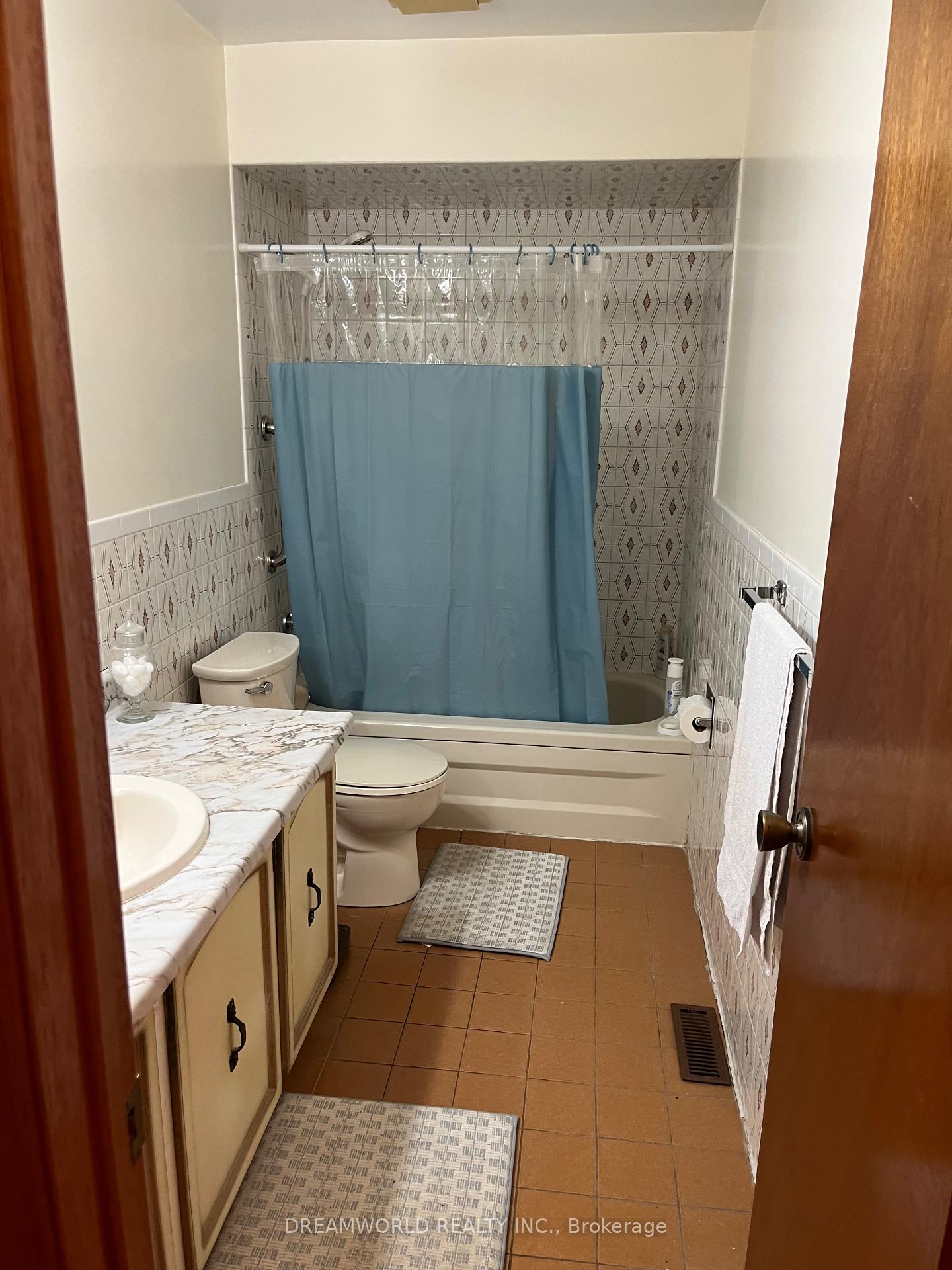 Photo 10 of 86 Arleta Avenue, North York, Glenfield-Jane Heights — HOMEH