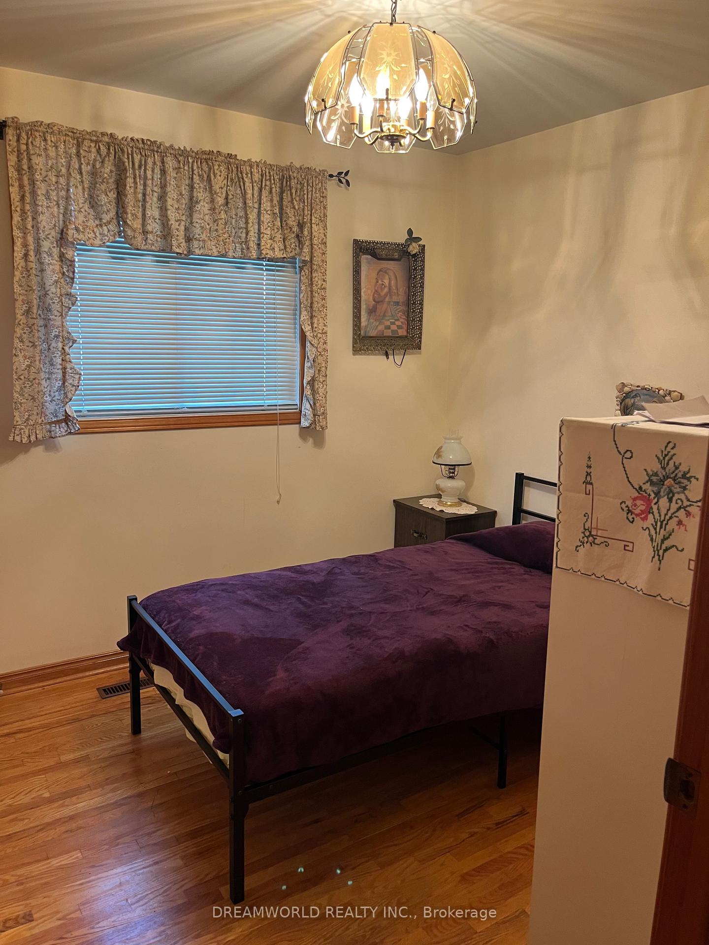 Photo 14 of 86 Arleta Avenue, North York, Glenfield-Jane Heights — HOMEH