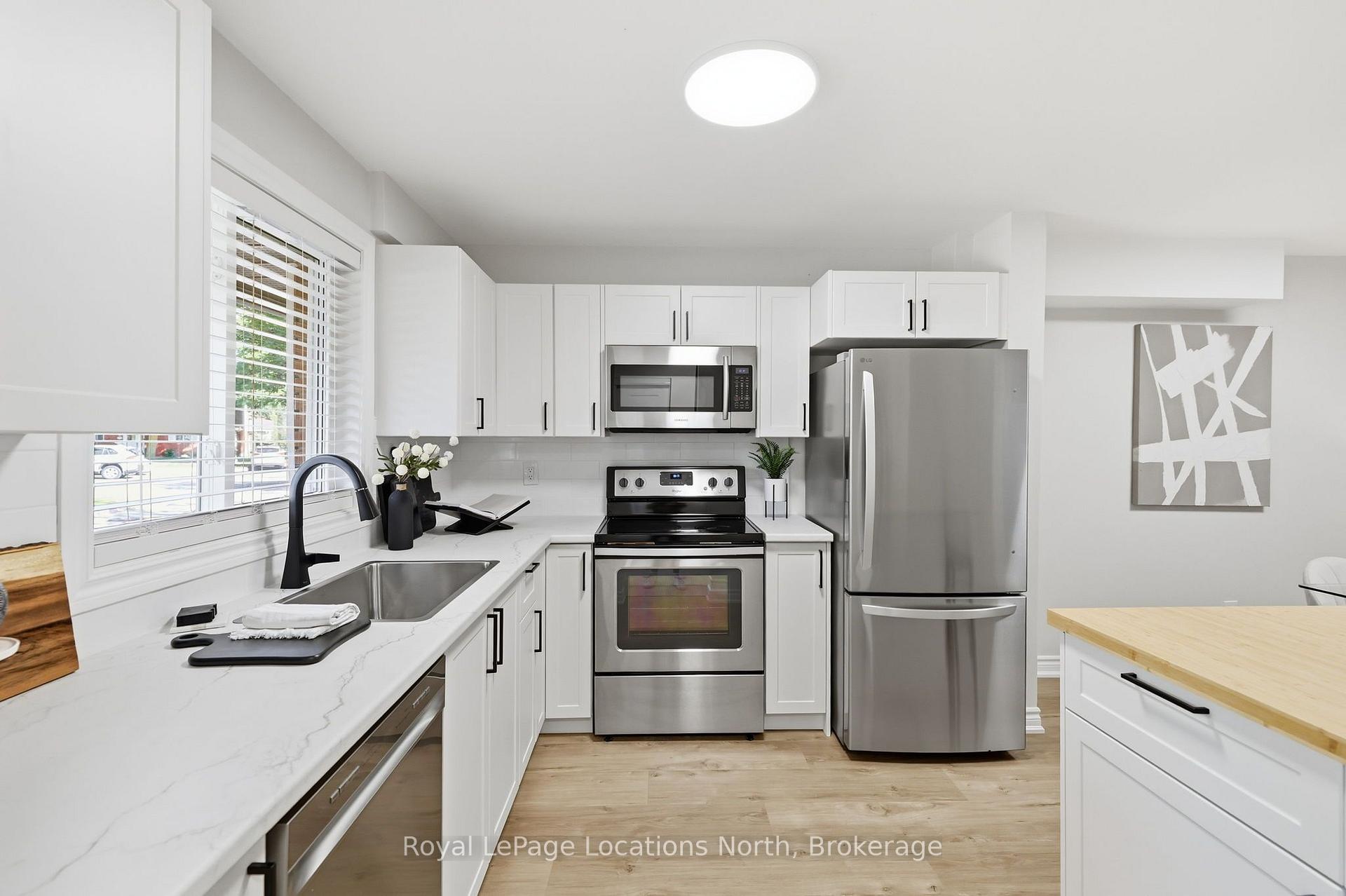 Photo 8 of Unit 1, 530 Tenth Street, Collingwood — HOMEH