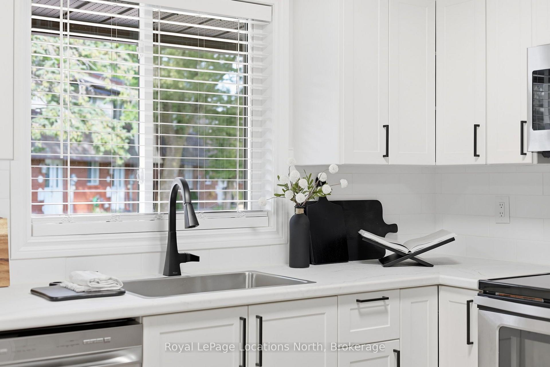 Photo 9 of Unit 1, 530 Tenth Street, Collingwood — HOMEH