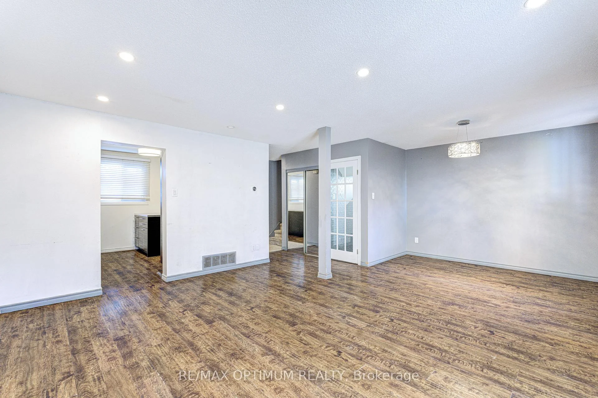 Photo 7 of Unit 17, 45 Hansen Road N, Brampton, Madoc — HOMEH
