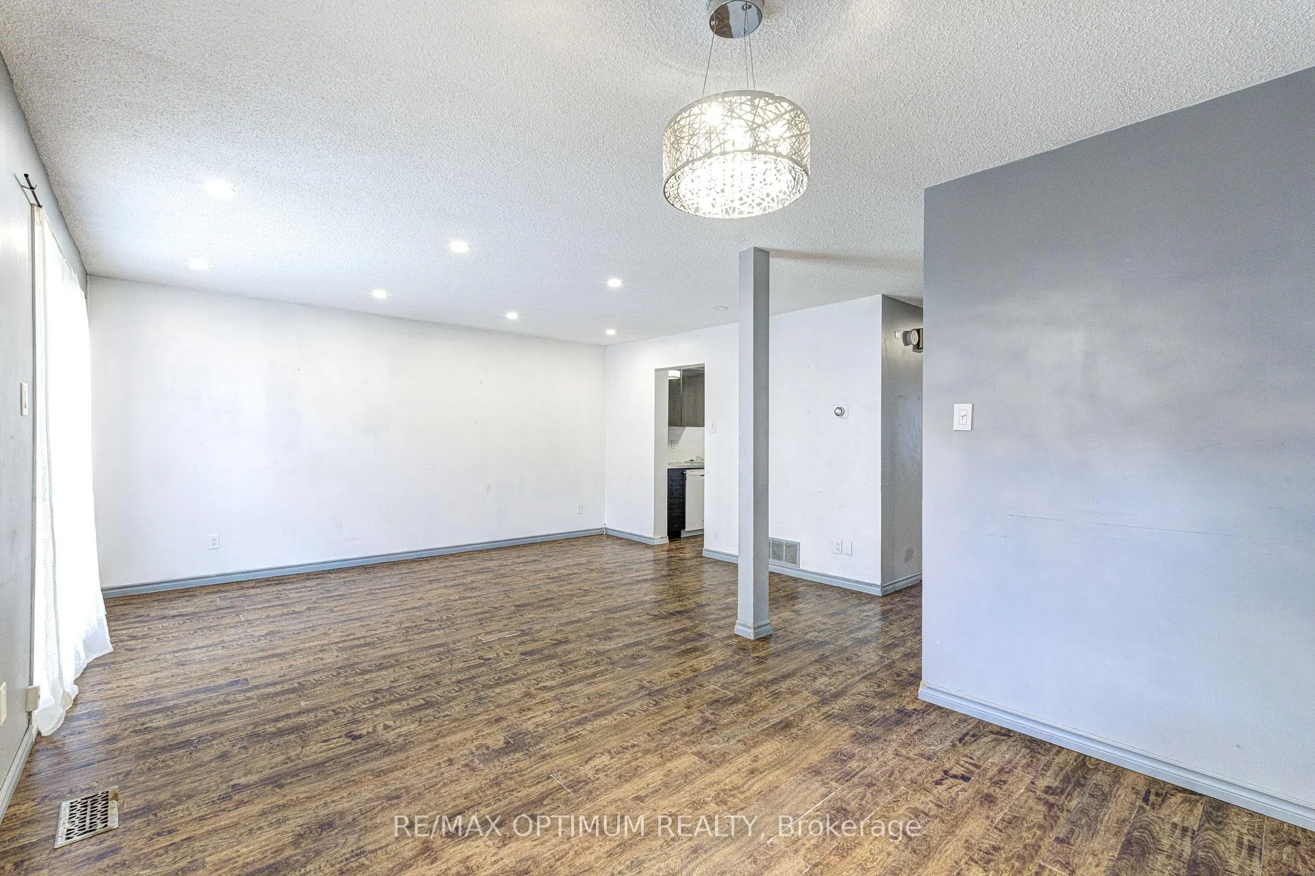 Photo 8 of Unit 17, 45 Hansen Road N, Brampton, Madoc — HOMEH