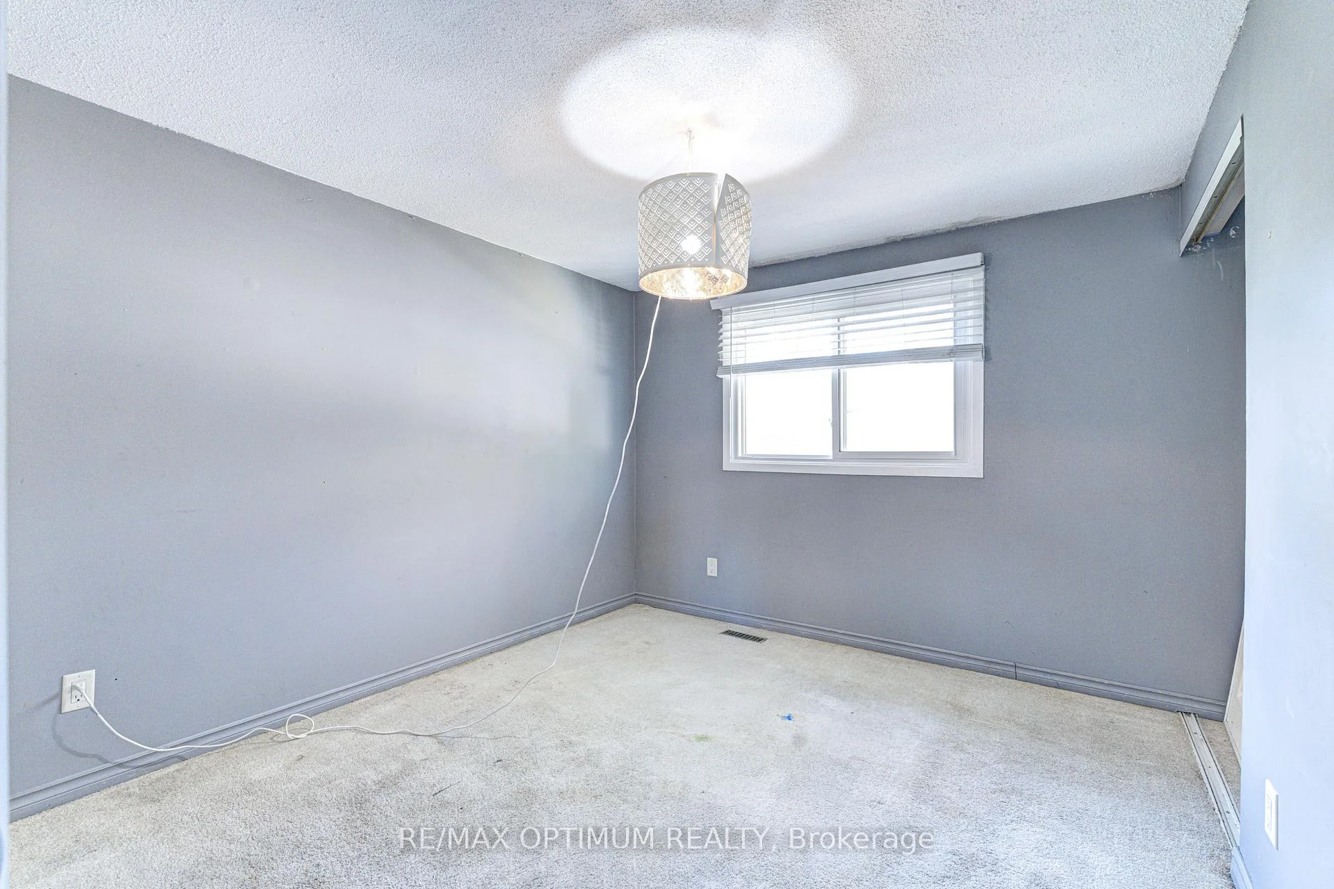 Photo 14 of Unit 17, 45 Hansen Road N, Brampton, Madoc — HOMEH