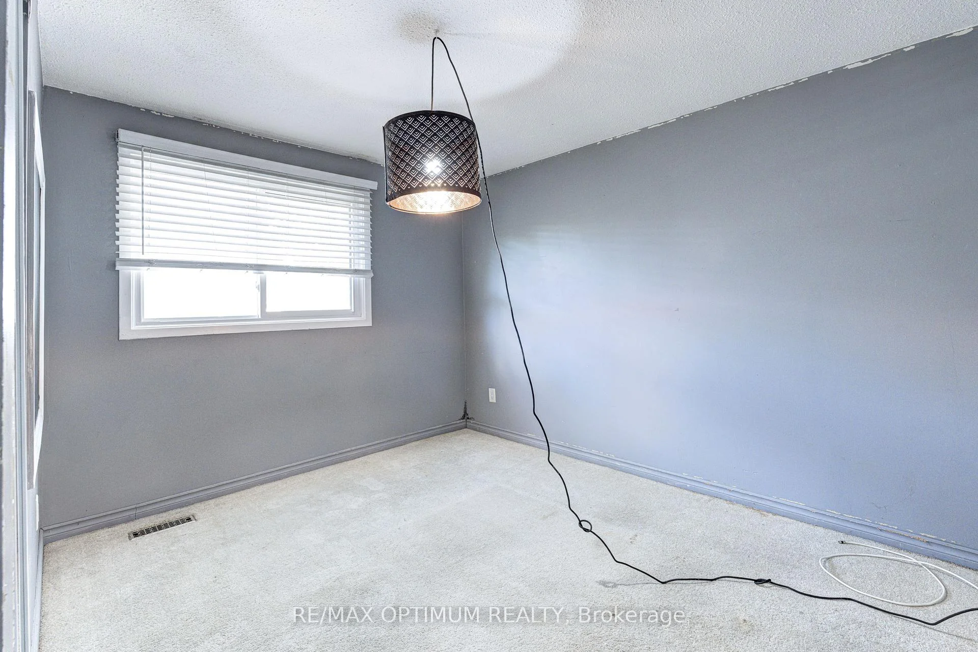 Photo 16 of Unit 17, 45 Hansen Road N, Brampton, Madoc — HOMEH