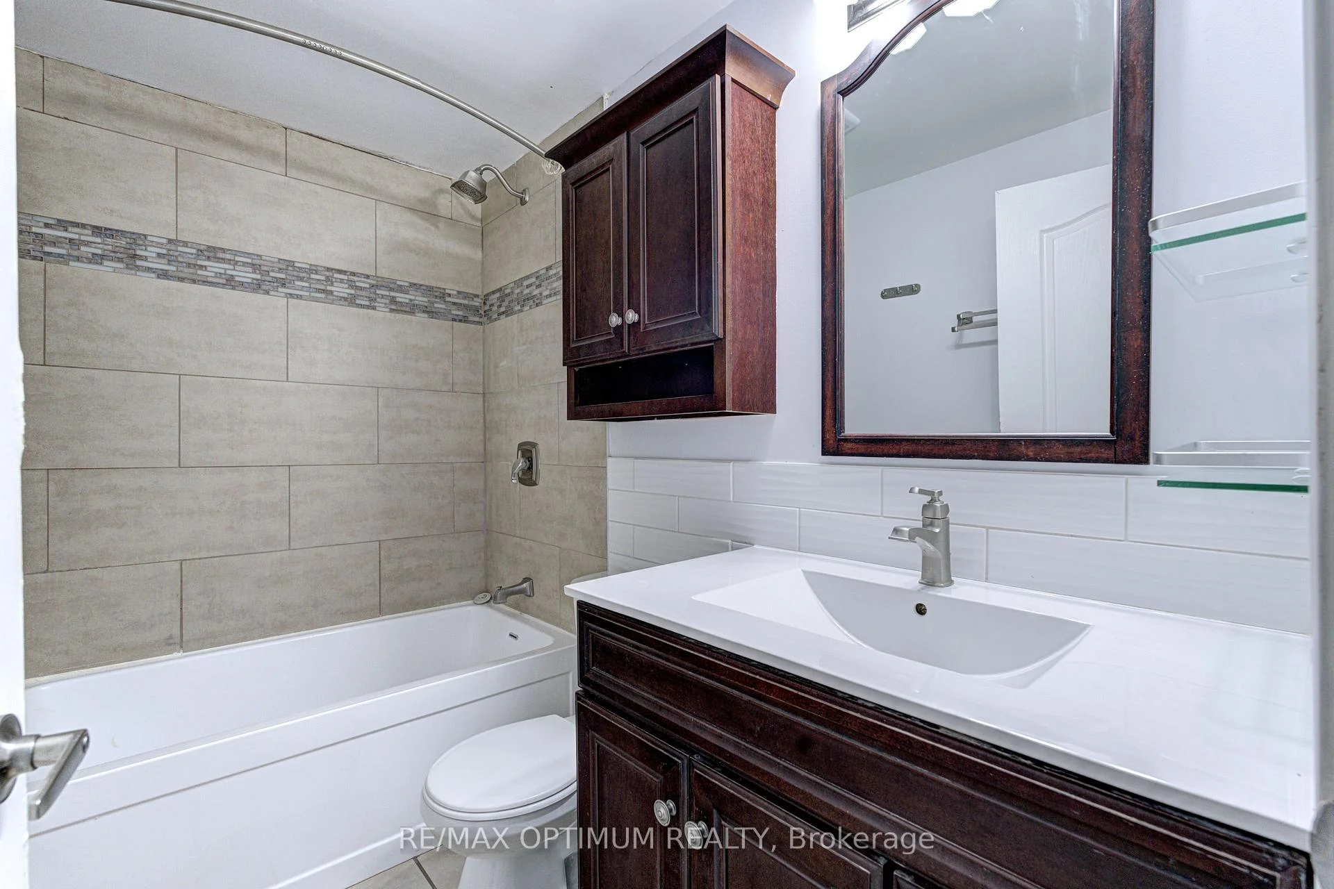 Photo 22 of Unit 17, 45 Hansen Road N, Brampton, Madoc — HOMEH