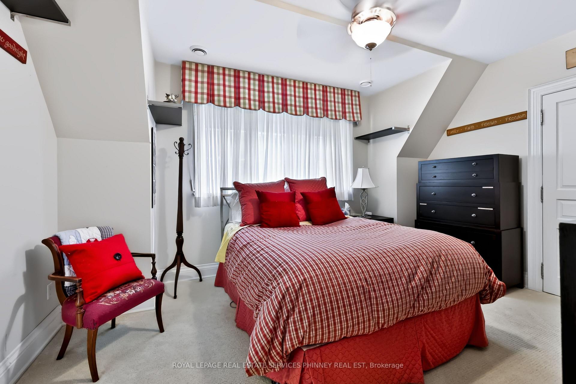 Photo 25 of 541 Arrowhead Road, Mississauga, Lorne Park — HOMEH